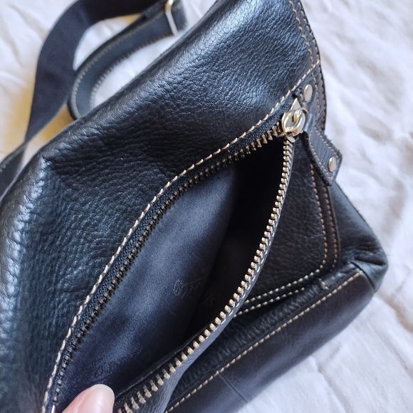 Vintage Fossil black crossbody bag - Picture 4 of 10